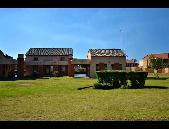 1 BEDROOM APARTMENT FOR SALE IN THE ORCHARDS